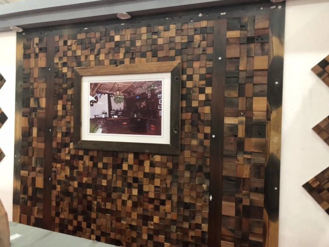 Dřevěná lodní mozaika - obkladový panel 300 x 300 x 6 - 12 mm (0,09 m²)