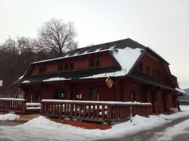 Reference plastový šindel, Koliba na Slovensku