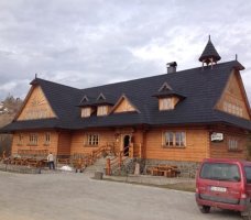 Reference plastový šindel, koliba na Slovensku