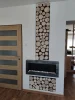 Realizace - dřevěný obkladový panel - imitace polen u krbu