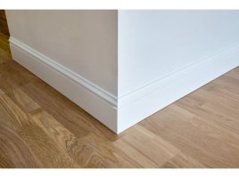 Realizace podlahové lišty – Originální kontrast k podlaze