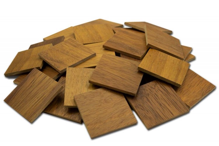 IROKO 50, jednotlivé kusy 50 x 50 mm (0,0025 m²) - dřevěná mozaika 3D - Povrchová úprava: Broušený - olejovaný, Balení: 4 mm