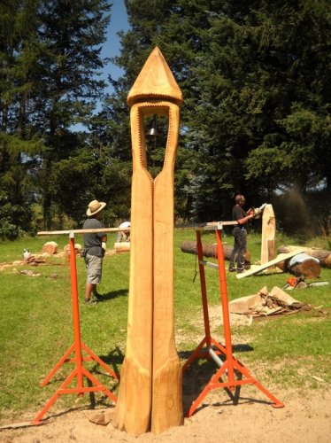 Zvonička 18 dřevořezba 280 cm