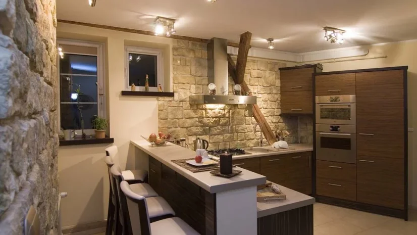 Betonový obklad, Z BETONU, CALABRIA 1 - mocca, hnědá, 110 - 360 x 70 -  270 mm, tloušťka 10-28 mm, 0.7 m2