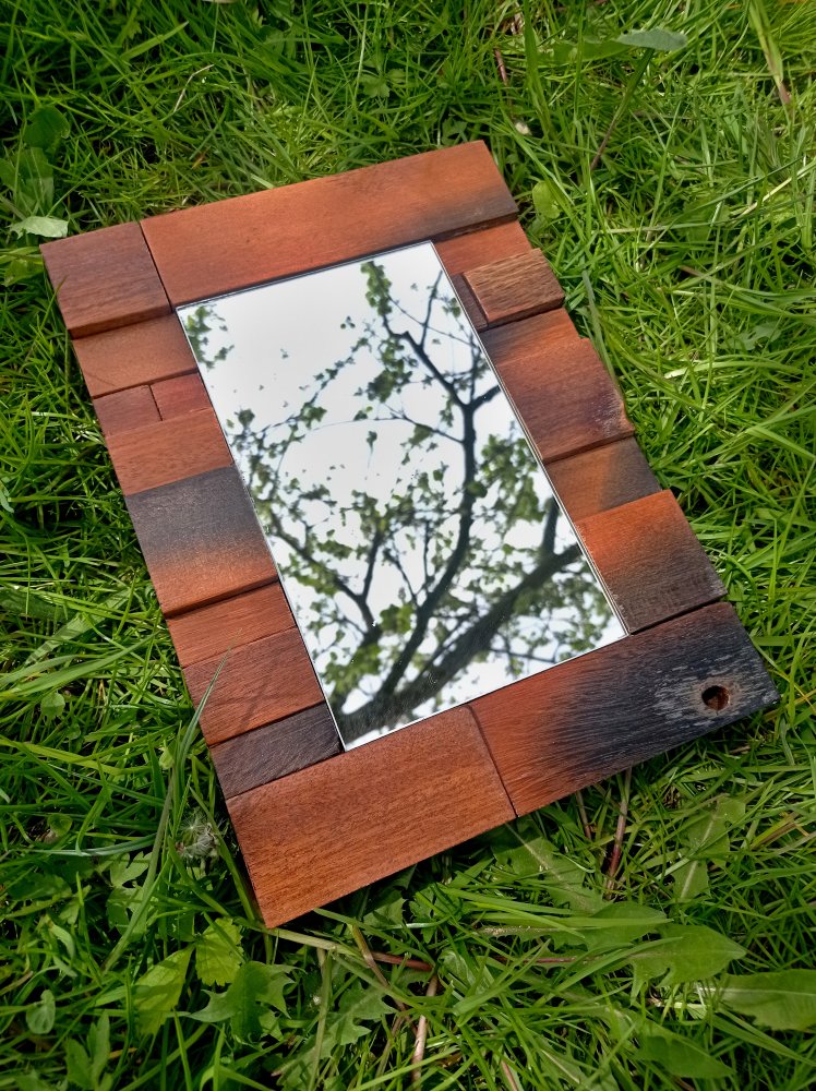 SUMATRA B - Zrcadlo obložené dřevem, 290 x 210 mm