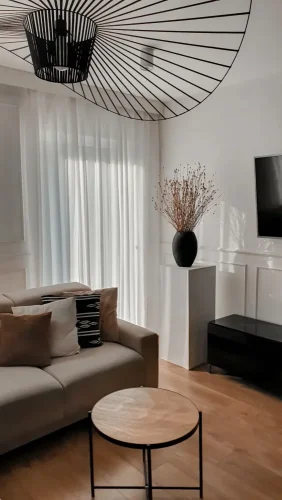 Nástěnná lišta - hladká, tvrdý plast Polyforce (HD Polymer), základní bílý nátěr (přetíratelný), 22 x 10 x 2000 mm