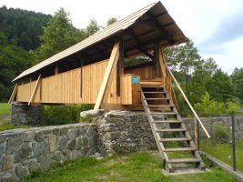 Kompletní rekonstrukce lávky Švařec, dřevěný šindel, 2006