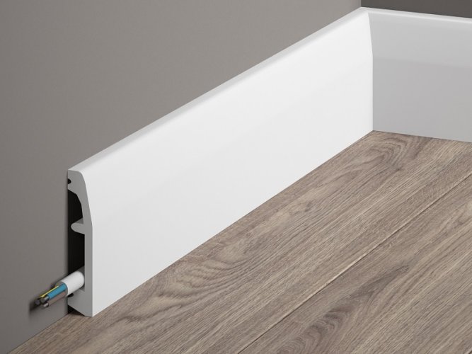 Podlahová lišta – HLADKÁ, tvrdý plast PolyForce (HD Polymer), základní bílý nátěr (přetíratelný), 69 x 14 x 2000 mm