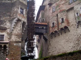 Hrad Perštějn (další etapa), dřevěný šindel, 2010