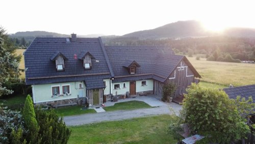 Realizace plastového šindele DDS II na zrekonstruované hájovně