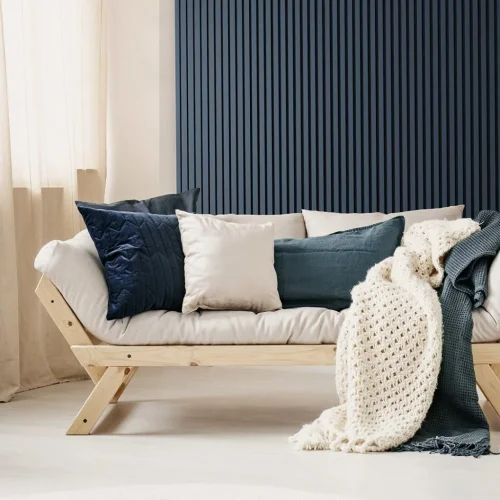 Akustický panel ACOUSTIC LINE - navy blue | černá, 2650 x 245 x 22 mm, lamely MDF + FINISH FOLIE, akustický podklad FILC
