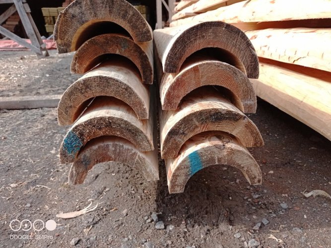 Realizace dřevěného dlabaného žlabu