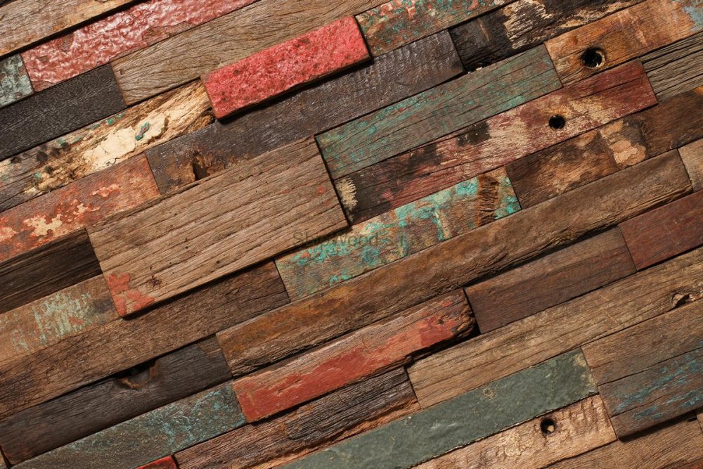Dřevěné panely s patinou